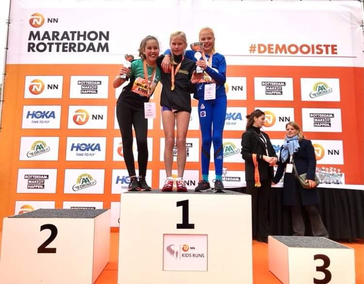 Julia Seppenwoolde wint opnieuw NN Kidsrun Marathon Rotterdam